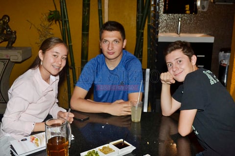Alexa, Gerardo y Joel.