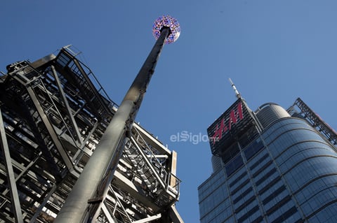 Times Square se prepara para las festividades de Fin de Año con la bola de cristal para 2023.