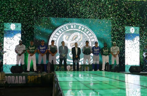 En un evento lleno de sorpresas, la Tropa Villista sorprendió con su nuevo uniforme, pero también con la presentación de las nuevas Adelitas, las mejoras que implementaron en el “Cuartel” y el calendario oficial.