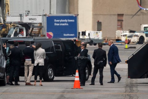 El expresidente de Estados Unidos Donald Trump (2017-2021) afirmó este jueves que lo que le está pasando es una persecución política, tras haber comparecido ante un tribunal de Washington DC para la lectura de cargos contra él.