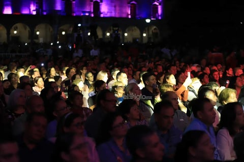 José María Napoleón en la Plaza IV Centenario, donde ofreció un concierto gratuito como parte de la cartelera del Festival Revueltas 2023, y un show de su gira de despedida 'Hasta siempre'.