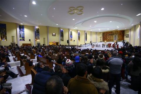 Cientos de duranguenses se congregaron en el Santuario de Nuestra Señora de Guadalupe para las tradicionales mañanitas a la Virgen de Guadalupe