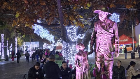 Familias Duranguenses disfrutan la Feria Navideña