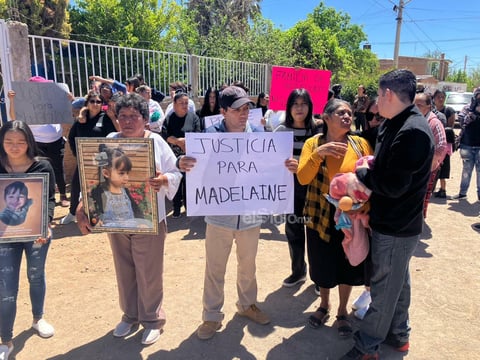 Familiares y vecinos exigen justicia por la pequeña Madelaine.