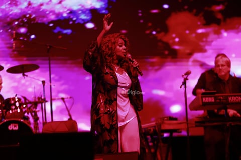 Gloria Gaynor interpreta sus éxitos para los duranguenses en la Velaría de la Feria Nacional Durango “Francisco Villa