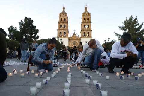 Durango es una de las 60 ciudades que se unió a la vigilia y luto nacional por Teuchitlán, Jalisco.