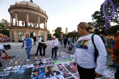 Durango es una de las 60 ciudades que se unió a la vigilia y luto nacional por Teuchitlán, Jalisco.