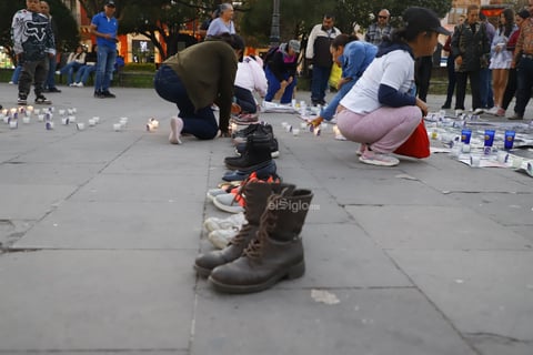 Durango es una de las 60 ciudades que se unió a la vigilia y luto nacional por Teuchitlán, Jalisco.