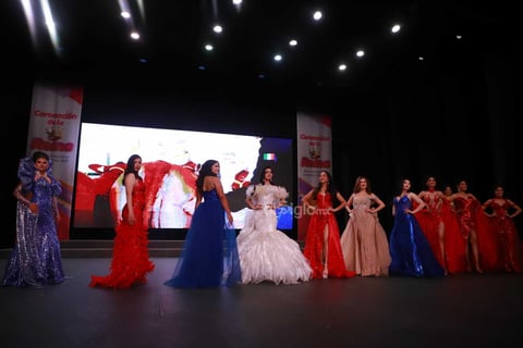 La acompañarán Alexandra Reyes y Korayma Díaz, ambas de Poanas, como princesa real y princesa, en los eventos conmemorativos del 462 aniversario de la fundación de la ciudad de Durango.