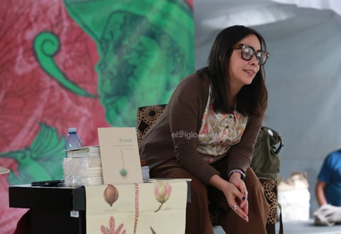 La escritora visitó Durango este fin de semana para presentar este libro como parte de las primeras actividades de la Feria Duranguense del Libro 2025.