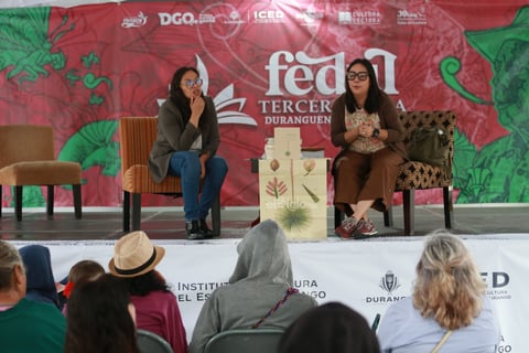 La escritora visitó Durango este fin de semana para presentar este libro como parte de las primeras actividades de la Feria Duranguense del Libro 2025.