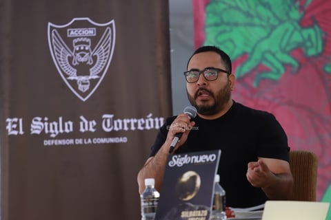 Se presentó este domingo la edición de junio de la revista Siglo Nuevo, titulada “Silbatazo inicial'.