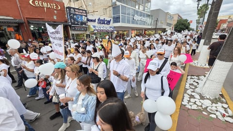 Cientos de duranguenses marcharon en Durango al grito de una sola voz… #JusticiaParaNicole