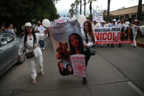 Cientos de duranguenses marcharon en Durango al grito de una sola voz… #JusticiaParaNicole