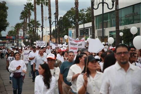 Cientos de duranguenses marcharon en Durango al grito de una sola voz… #JusticiaParaNicole