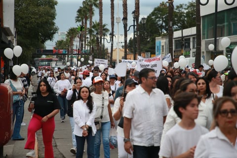 Cientos de duranguenses marcharon en Durango al grito de una sola voz… #JusticiaParaNicole