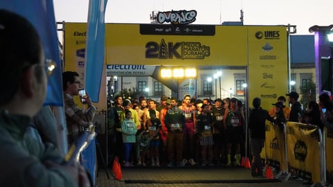 Más de mil deportistas, familias y entusiastas se reunieron para transformar las calles en una auténtica fiesta atlética.