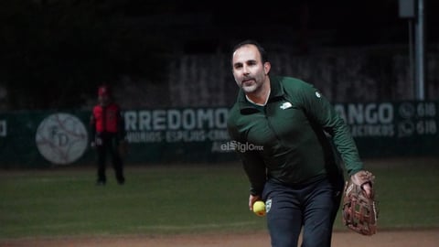 La convivencia de Slow Pitch amistoso en la cancha del Carita Medina dejó imágenes llenas de sonrisas, batazos y camaradería, un reflejo de cómo el deporte se convierte en punto de encuentro y celebración comunitaria.