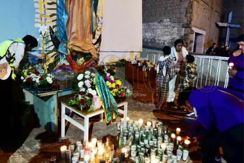 Cientos de duranguenses se congregaron en el Santuario de Nuestra Señora de Guadalupe para las tradicionales mañanitas a la Virgen de Guadalupe