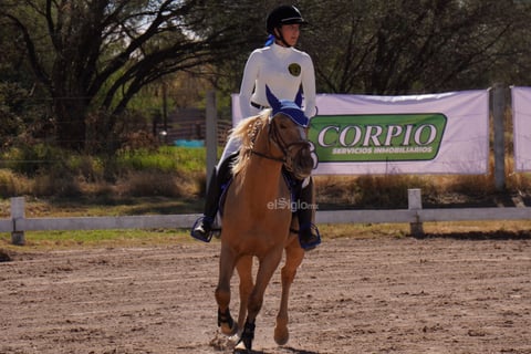 El binomio de María Paredes y Canela dominó la jornada al conquistar la prueba de 65 centímetros en ambas fechas.