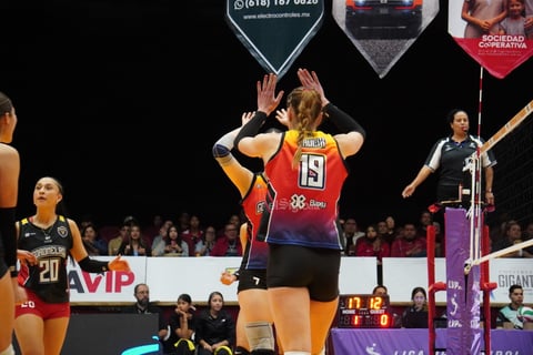 Con 12 puntos, Fernanda Bañuelos se alzó como la MVP del triunfo duranguense, que ya suma 16 sets ganados consecutivamente.