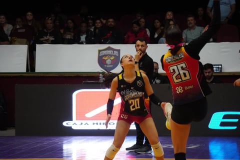 Con 12 puntos, Fernanda Bañuelos se alzó como la MVP del triunfo duranguense, que ya suma 16 sets ganados consecutivamente.