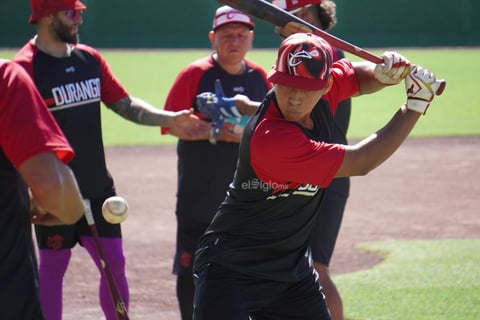 Caliente de Durango arranca pretemporada con sesión de pitchers y catchers