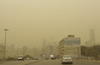 La masa de arena afectó también a la capital, Beirut, donde la visibilidad es muy reducida.