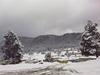 Ante la entrada de la tormenta invernal, recomendó a la población tomar sus precauciones para proteger su salud, evitar intoxicaciones por monóxido de carbono y al conducir por carreteras o caminos congelados.