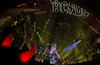 Angus Young, el mítico guitarrista de la banda australiana, cautivó a los españoles con su energía en el escenario.