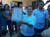 La candidata a la alcaldía de Gómez Palacio, Leticia Herrera, mostró su boleta luego de emitir su voto.