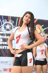 Chicas engalanan el Tuning