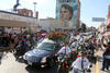 Las cenizas de Juan Gabriel, recorrió las calles de Ciudad Juárez hacia al aeropuerto internacional de esa localidad, para abordar una aeronave de la flota presidencial mexicana con destino a Ciudad de México.