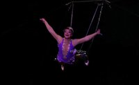 Más de 100 personas son las que conforman el Circo Tihany, un espectáculo que después de 17 años vuelve a Durango para deslumbrar con un show de baile, ilusionismo, elementos escénicos y tecnológicos.