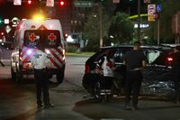 Esta noche se suscitó un fuerte accidente vial entre dos vehículos particulares en la ciudad de Durango; producto de la colisión se reportaron personas lesionadas.