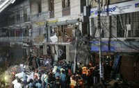 Al menos quince personas murieron y otras 39 resultaron heridas este martes en una explosión en un edificio de Bangladesh sin que se conozcan por el momento más detalles sobre las causas del suceso.