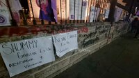 Tras la marcha feminista del Día Internacional de la Mujer por avenida 20 de Noviembre, tanto la Catedral de Durango como la biblioteca de la UJED recibieron “pintas” y pancartas de mensajes en contra del acoso y abuso que viven día a día.