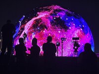 Esta es MSG Sphere, una futurista construcción esférica en Las Vegas que asombra con sus efectos visuales.