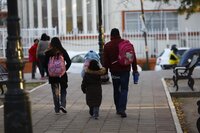 Este lunes, bajo una mañana fría, alumnos y alumnas de educación básica regresaron a clases en Durango.