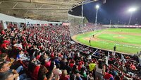 Caliente de Durango se enfrentó contra los Tecolotes de los Dos Laredos en el juego inaugural en El Volcán