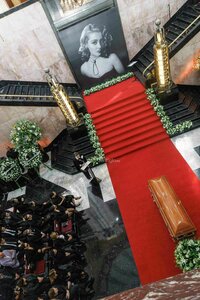 El Palacio de Bellas Artes se vistió de gala para rendir homenaje a Silvia Pinal, una de las máximas figuras del cine mexicano y una de las últimas representantes del Cine de Oro.