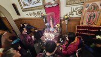 Cientos de duranguenses se congregaron en el Santuario de Nuestra Señora de Guadalupe para las tradicionales mañanitas a la Virgen de Guadalupe