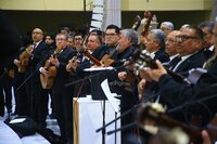 Cientos de duranguenses se congregaron en el Santuario de Nuestra Señora de Guadalupe para las tradicionales mañanitas a la Virgen de Guadalupe