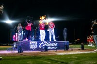 La presentación se llevó a cabo en medio de la expectativa de la noble afición duranguense que se quedó en las tribunas del Estadio Francisco Villa .