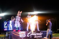 La presentación se llevó a cabo en medio de la expectativa de la noble afición duranguense que se quedó en las tribunas del Estadio Francisco Villa .