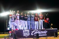 La presentación se llevó a cabo en medio de la expectativa de la noble afición duranguense que se quedó en las tribunas del Estadio Francisco Villa .