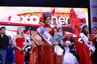 La acompañarán Alexandra Reyes y Korayma Díaz, ambas de Poanas, como princesa real y princesa, en los eventos conmemorativos del 462 aniversario de la fundación de la ciudad de Durango.