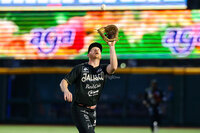 Caliente vs Charros / Juego 1