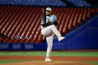 Caliente vs Charros / Juego 1