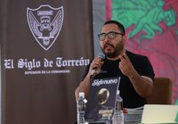 Se presentó este domingo la edición de junio de la revista Siglo Nuevo, titulada “Silbatazo inicial'.